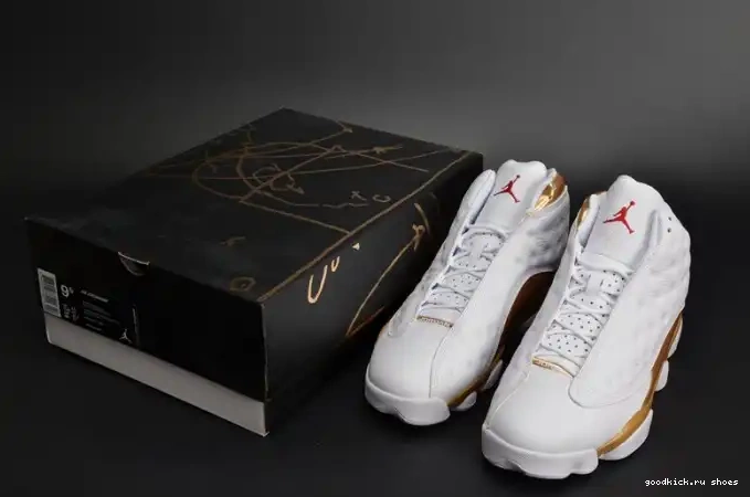 mens 13 white MOMENTS